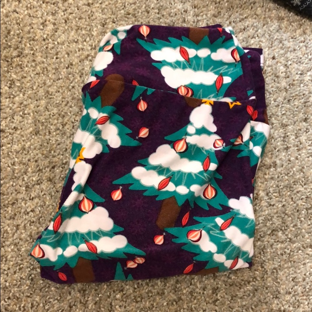LuLaRoe Christmas leggings
